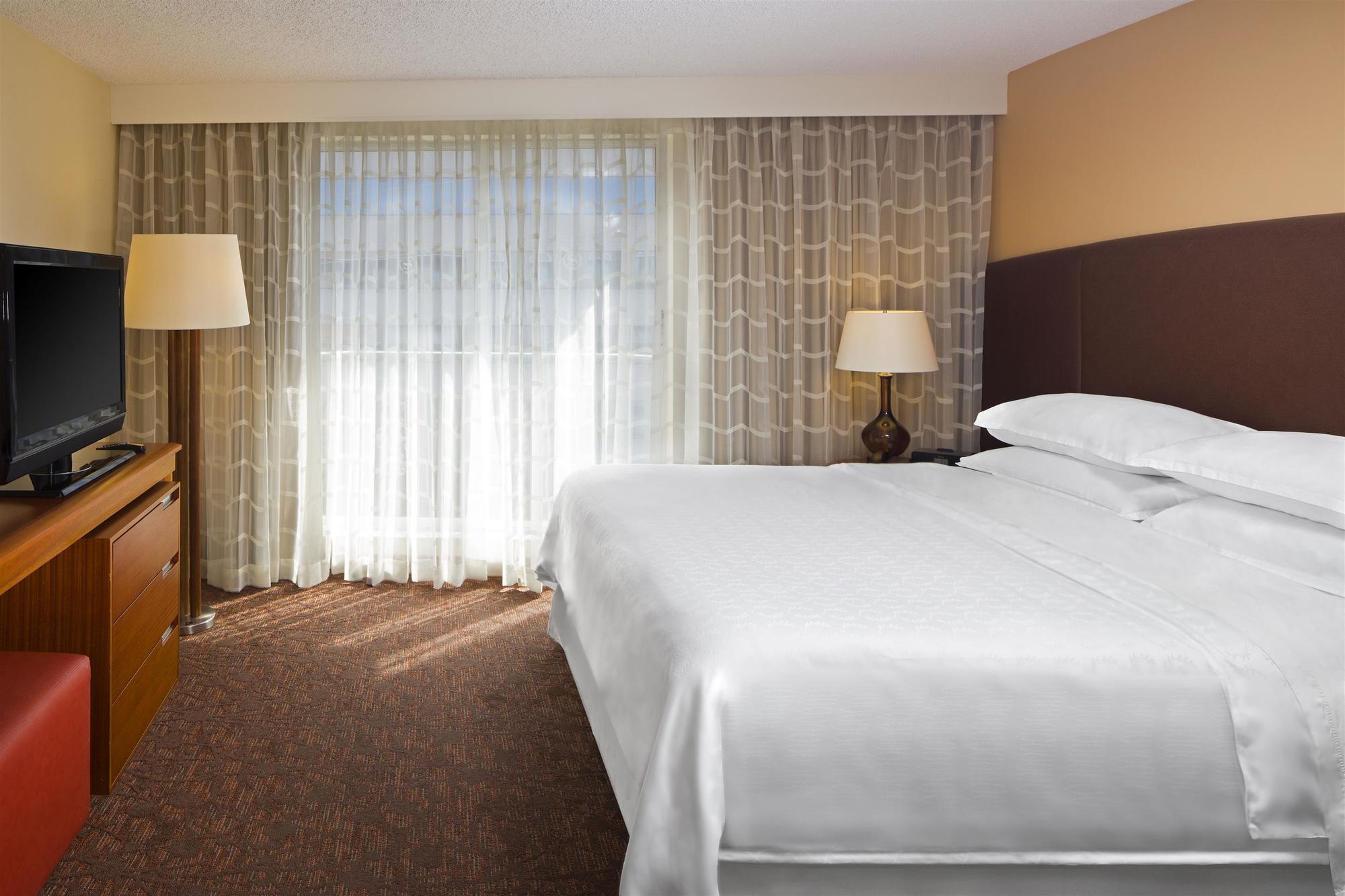 Four Points By Sheraton Airport Westshore